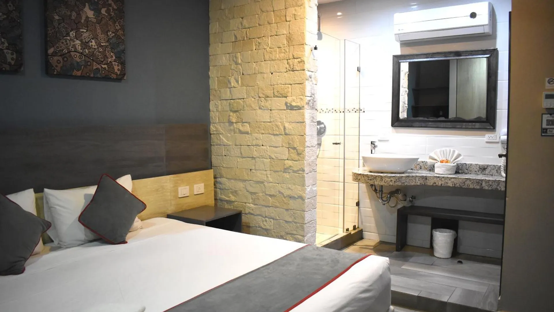 Illusion Xpress I Attraction Hotel Deluxe Playa del Carmen