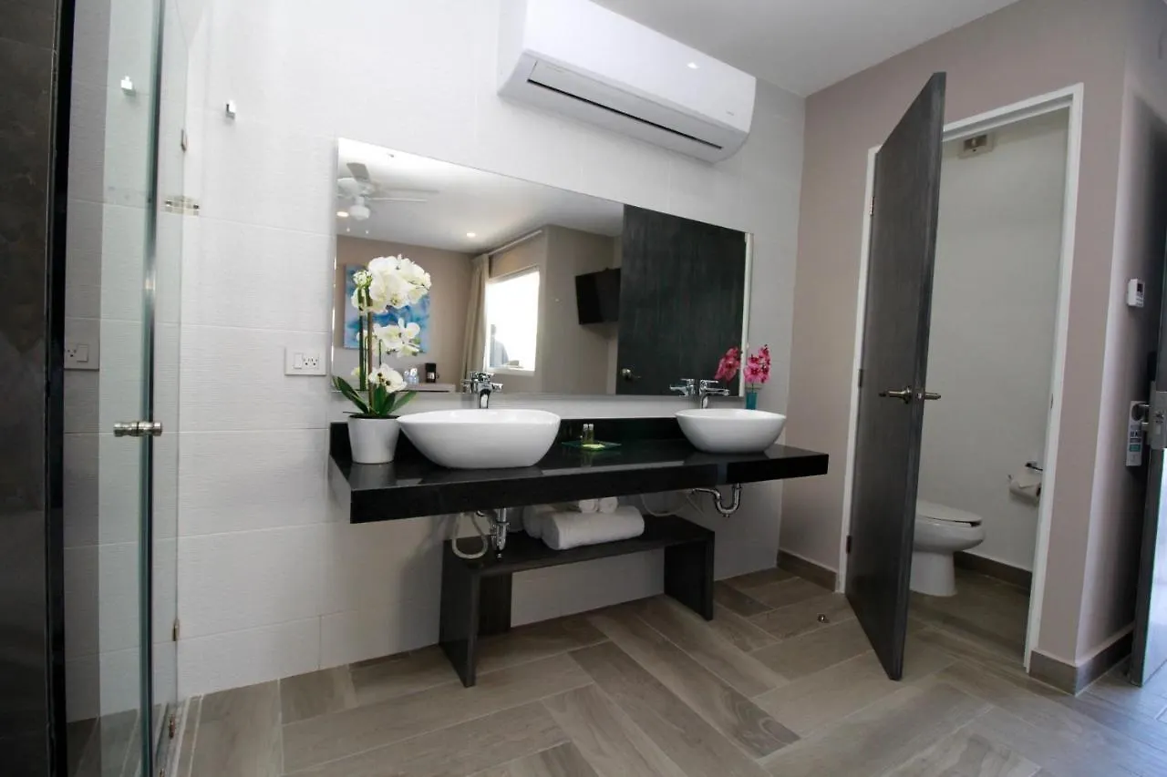 Illusion Xpress I Attraction Hotel Deluxe Playa del Carmen