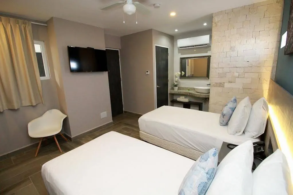 פלאייה דל כרמן Illusion Xpress I Attraction Hotel Deluxe 4*, פלאייה דל כרמן